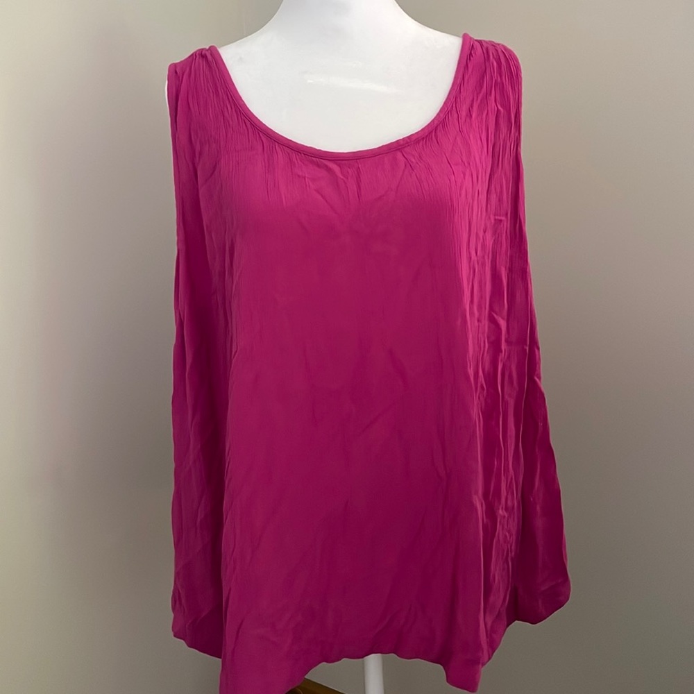EVRI Sleeveless Flowy Blouse
